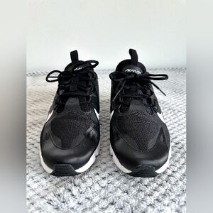 Women Nike Air Max Size 7 Used Condition 7/10